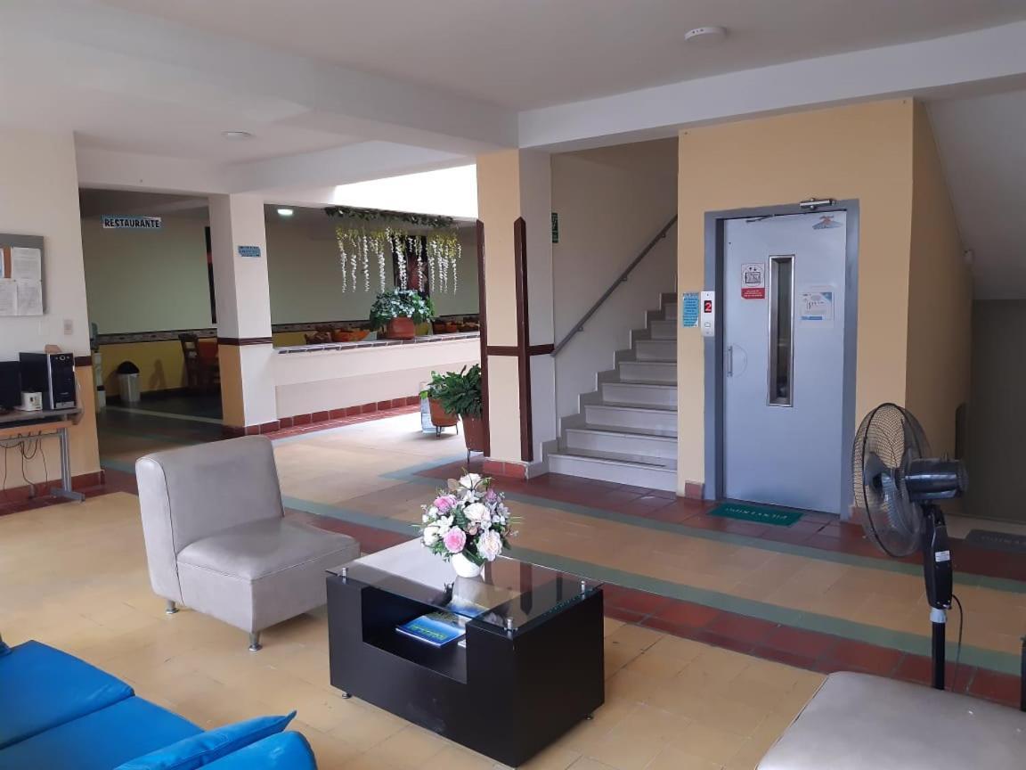Hotel El Andino Cúcuta エクステリア 写真